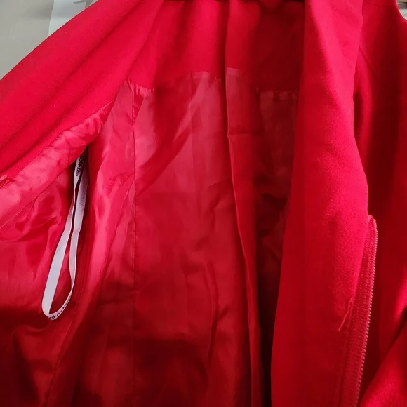 Calvin Klein: Red and Black Midi Dress - Picture 5 of 6